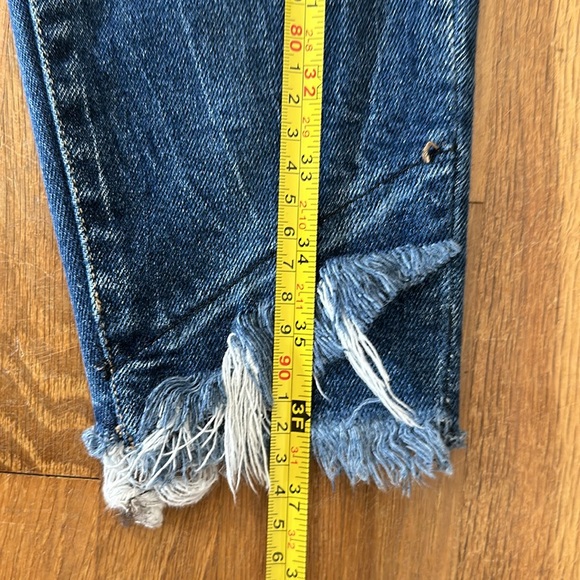 KanCan | Women’s blue jeans with distressed hem at ankles - Picture 16 of 16